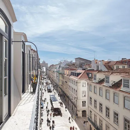 Comfortable Suite In A Shared Apartment In The Center Of Lisbon