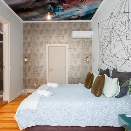 Comfortable In A Shared In The Center Of * Lisbona