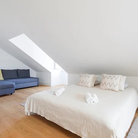Luxury In Shared In Downtown ליסבון